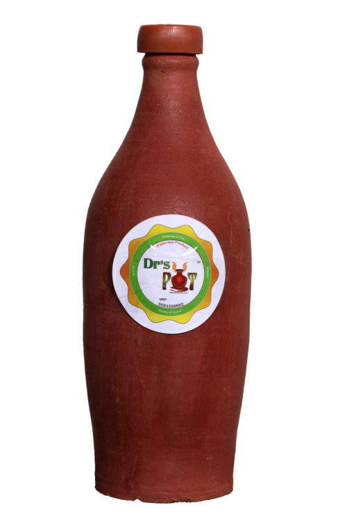 Earthen clay bottle